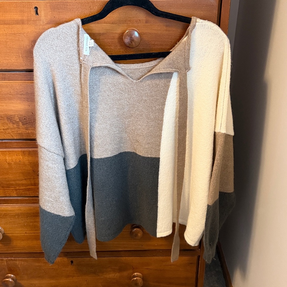 Blu Pepper Colorblock Sweater - Cream, Gray, Tan - Picture 3 of 3